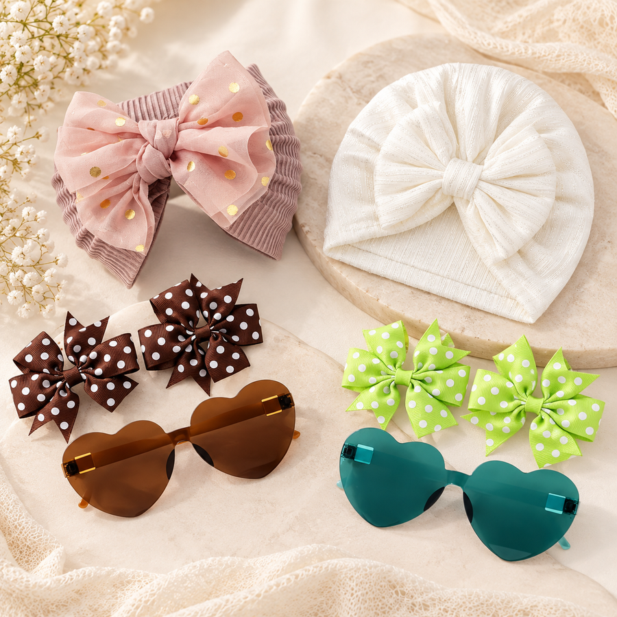 Accessories & Footwear ➔